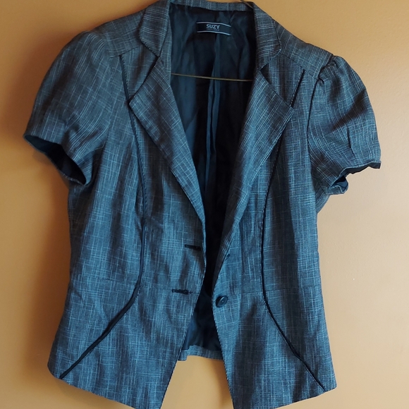 Matching Blazer and Skirt - Picture 8 of 13